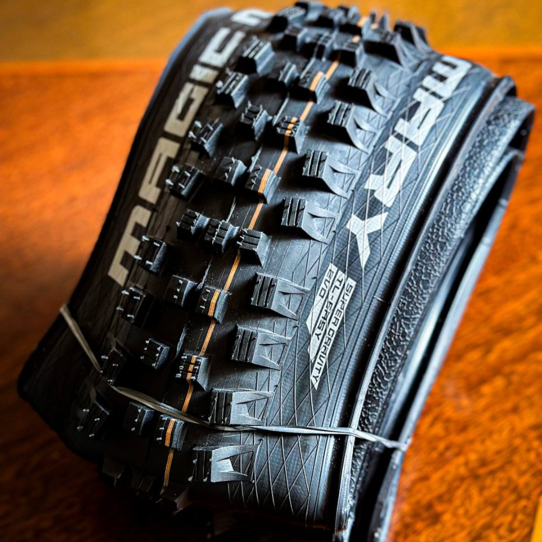 SCHWALBE Magic Mary+ 27.5" EVO ADDIX Soft SuperGravity TLE Black